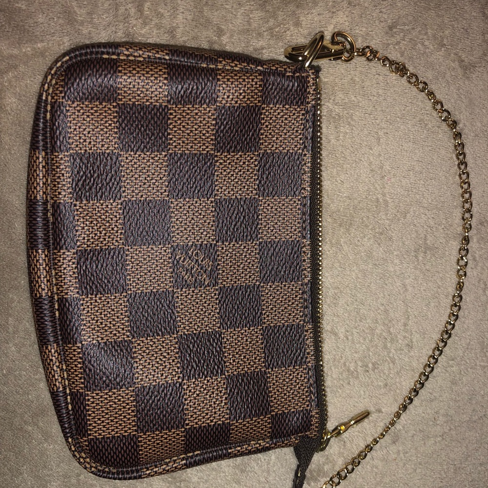 Louis Vuitton Mini Pochette